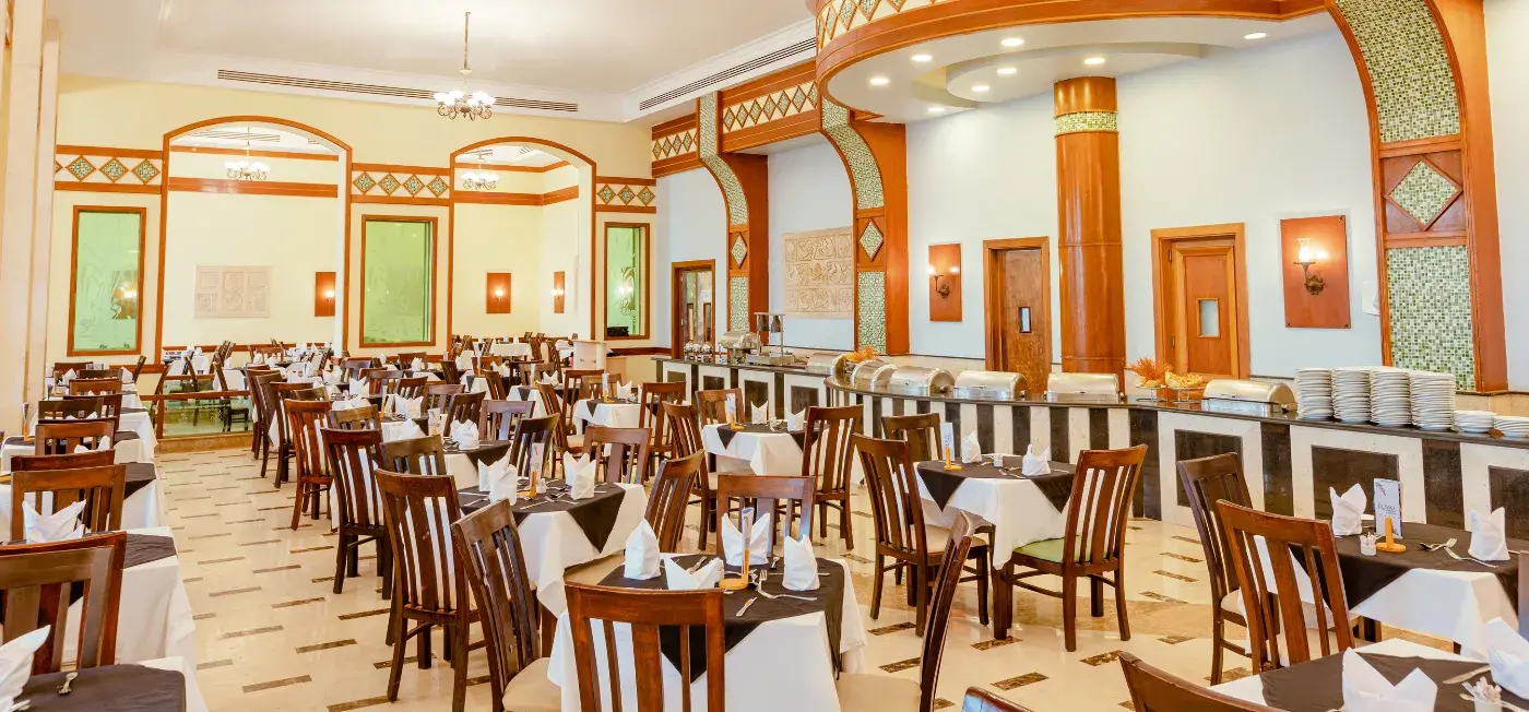 Buffet Restaurant - Royal Lagoons Resort & Aqua Park